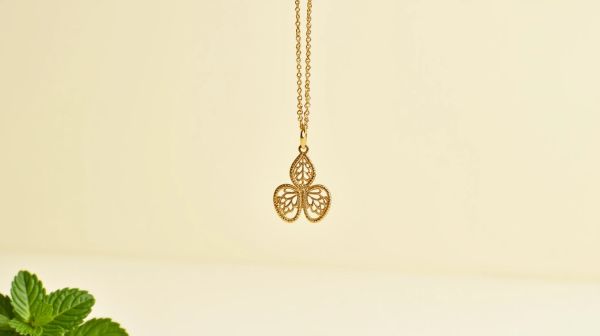 Choisir le collier trèfle qui vous porte chance en élégance